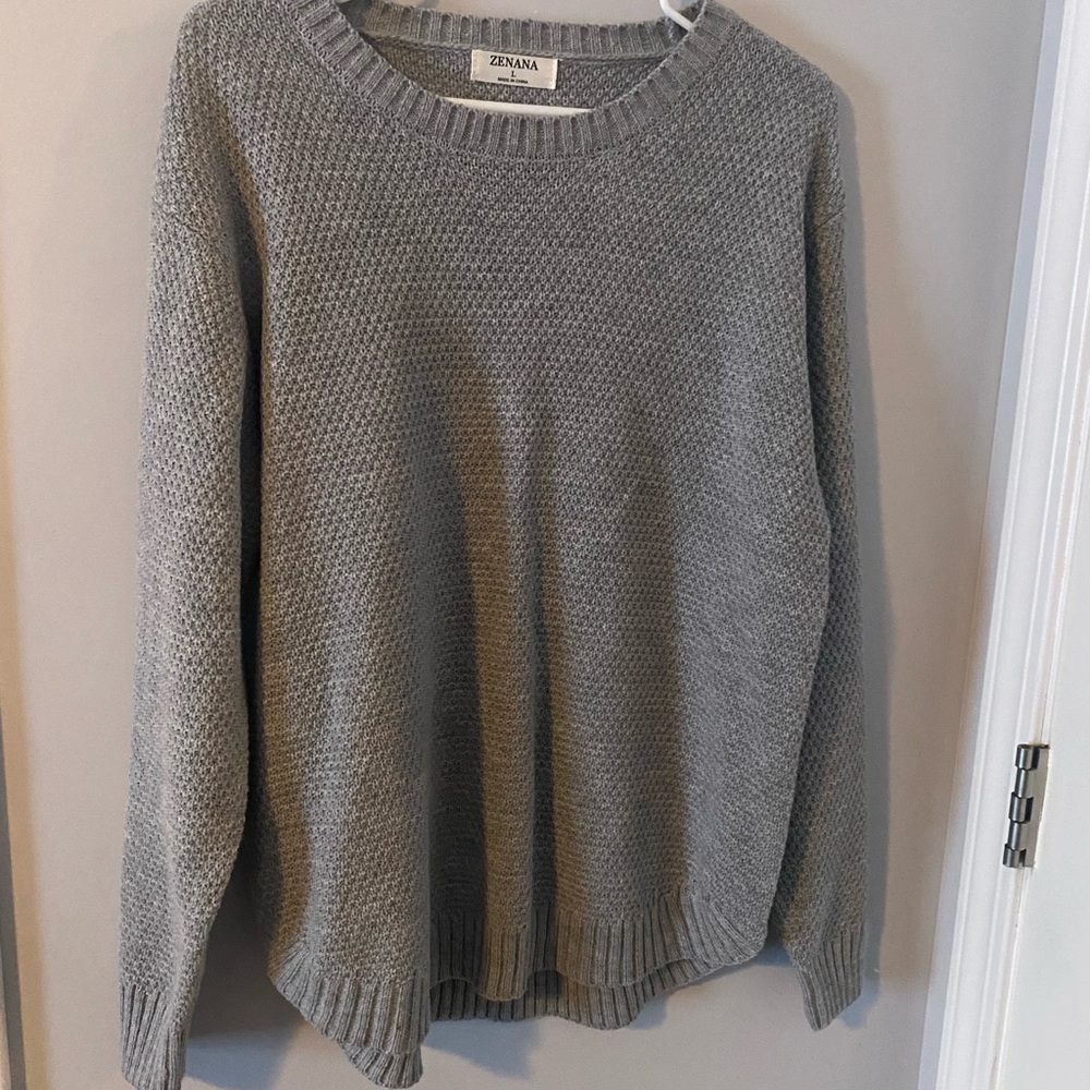 Zenana Outfitters Heather Gray Knit Top
